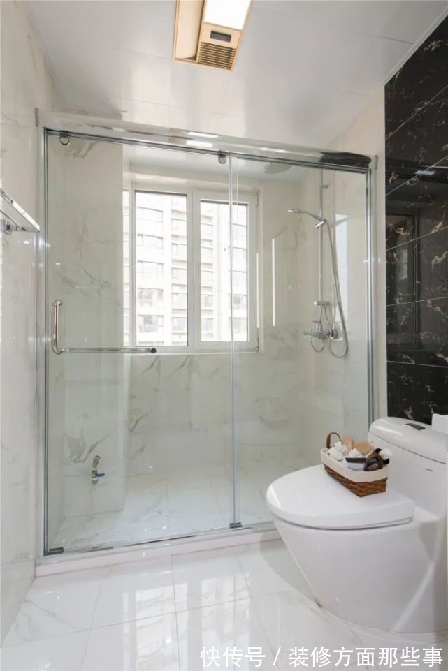 黑白|122㎡现代简约,黑白灰带来不一样的沉稳!