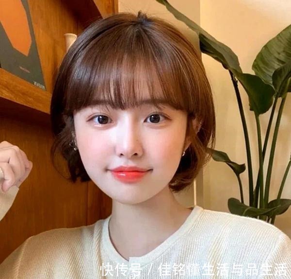 女性 适合圆脸低发际线的发型,学会这几种,很快令你洋气起来!