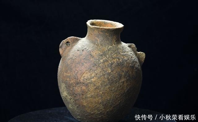 挖出|小学老师与学生户外劳动,却挖出一片古遗址,欧美专家连说:假的