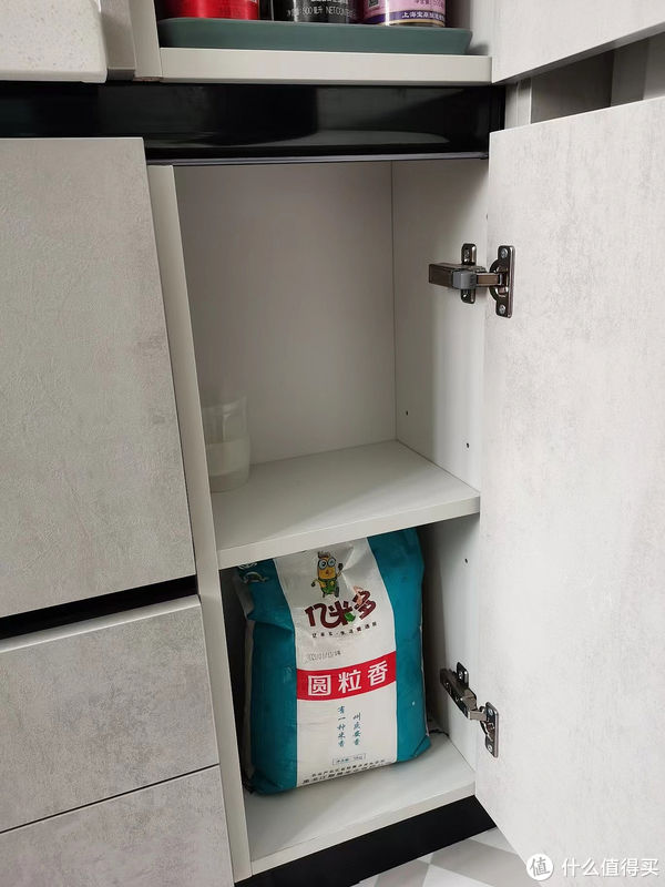 薄侧柜|有哪些冷门但实用的家居设计值得分享?我强烈推荐“薄侧柜设计”