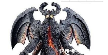 贝琉多拉|盘点奥特曼中那些巨型的怪兽。百万巴萨库，也只是一般