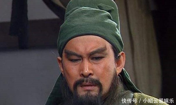 吕布|华雄骁勇善战,为何却死于非命,原因与吕布有关