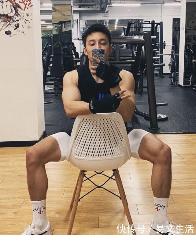 撞臉黃景瑜,身材不輸彭于晏,孫健淇告訴你男人有肌肉就有男友力