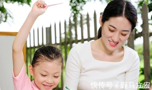 女儿|妈妈训女儿,邻桌的陌生男人却泪如雨下,这是怎么了