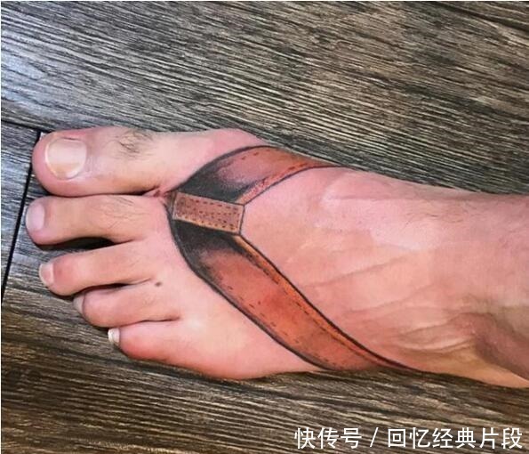 尺子|13个搞笑的纹身拖鞋省了,记事本也不用买了,承包你一年的槽点