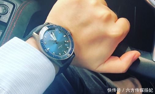 通勤腕表，这样佩戴才显高级，时尚简约又有档次