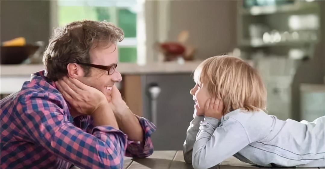 父母|“你妈是个笨蛋”,家庭教育最大的失败是:父母互相的诋毁