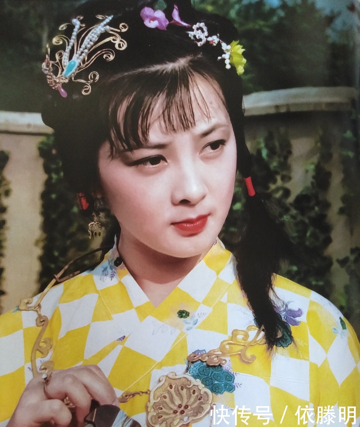 贾惜春:曹雪芹给了她高贵的出身,她却看破红尘,出家为尼