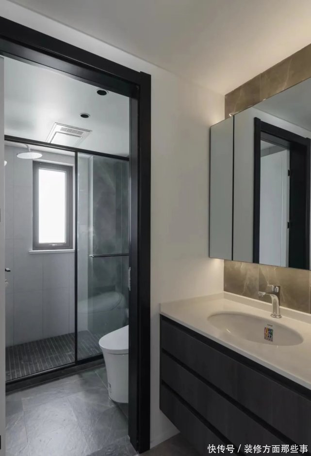 深木色|收纳美观两不误!114㎡四口之家,她家木柜暗藏这些玄机!