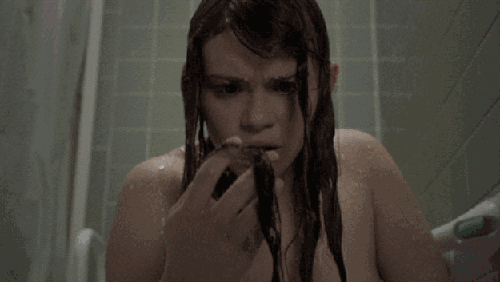 为什么女人过了50岁,不建议留“黑长直”!显老又显发量少