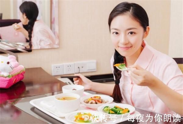 剖腹|孕妇怀孕8个月摔倒大出血,胎儿没有生命体征,剖腹却有意外收获