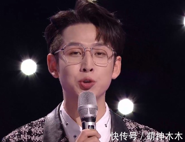 湖南台新主持跨年亮相即翻车,找不到镜头不会接话,何炅都带不动