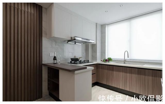 玄关|家里大阳台不想只晾衣服？学学她家做法，多出一间房，还有格调！