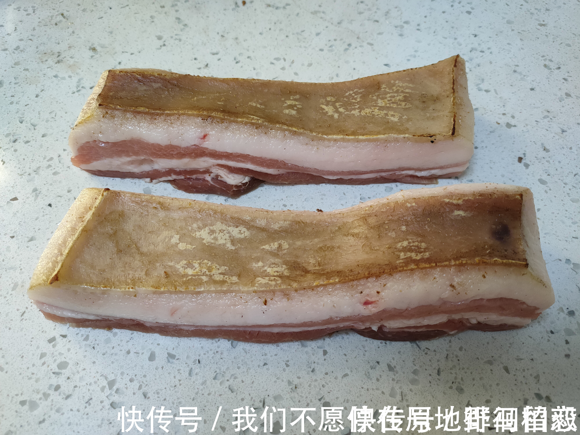 爷爷做了几十年红烧肉,口感软烂香入味,香料只加这四味即可