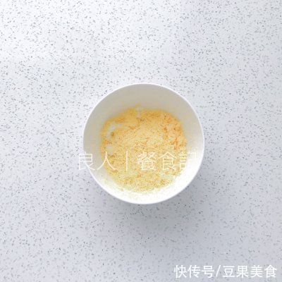 丘比香|#丘比三明治#又软又嫩｜满足食欲「超嫩鸡蛋三明治」