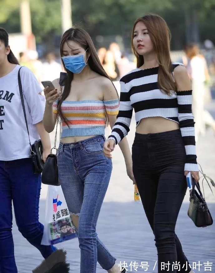 彩虹|同样是针织衫,明显“彩虹”款式的妹子,更胜一筹