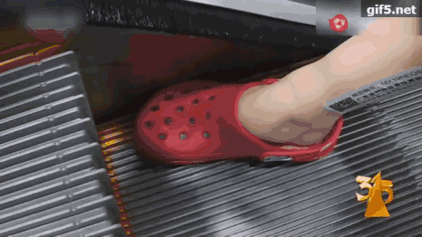 新闻大求真|脚趾骨骼变形!三岁孩子因它毁了脚,这种鞋说啥也别给孩子穿