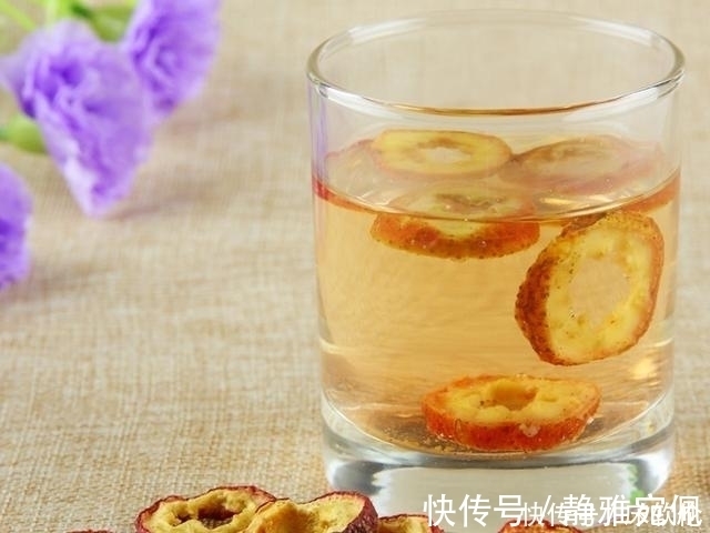泡水|一粒小山楂,泡水喝有很多益处,但也有讲究,别喝错了后悔