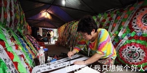 对出下联|火葬场上联:先到后到先后全到,网友对出下联,让人无力反驳!