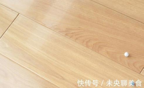 装修|如果装修工人这样给你铺地板，请记得多给他1000块，太良心了