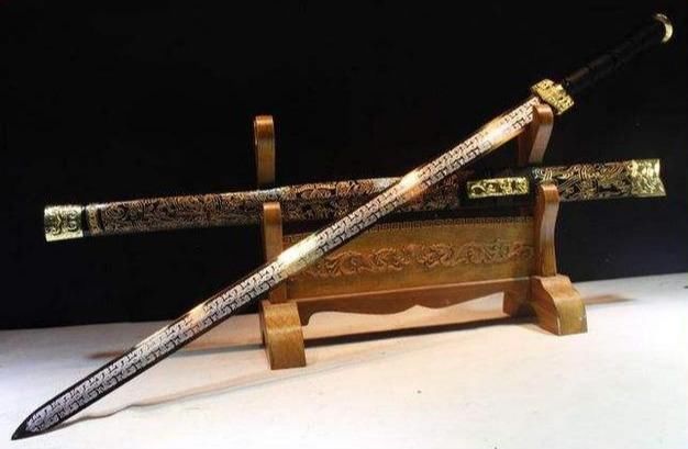 技术|秦国军队扫六国的秘诀：秦剑出土后，发现一项技术领先世界2000年