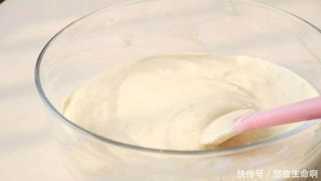 发糕|简单快手的小米发糕,原来可以吃出这样的高!大!上!