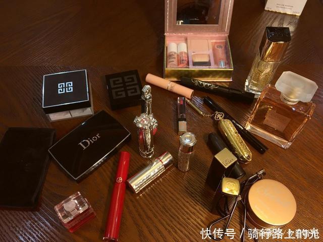 雅诗兰黛和迪奥口红哪个好价格贵吗