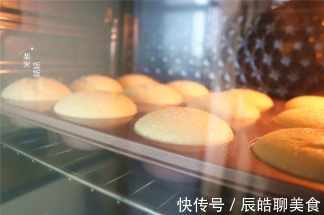 3个鸡蛋，90克面粉，搅一搅做了12个蛋糕，又香又软孩子喜欢吃