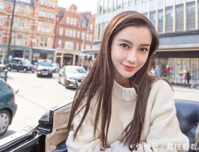 Angelababy把世界名画穿在身上,大气清新美到犯规