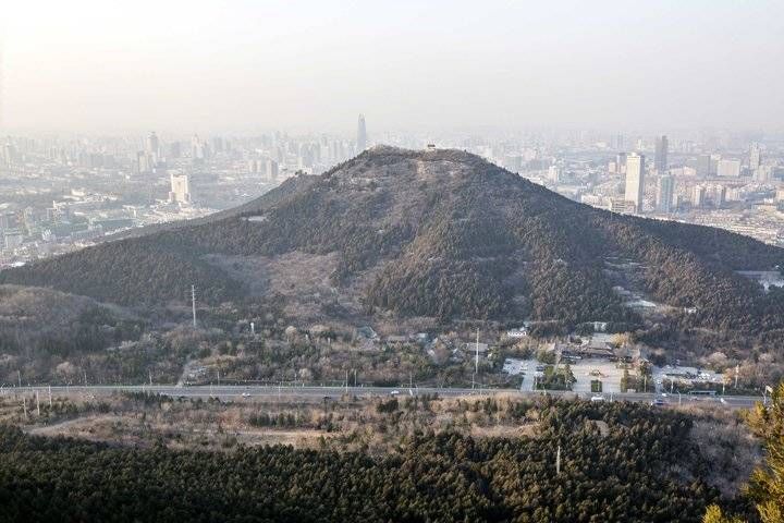 泉城|济南市区最高山佛慧山，千米画廊尽览泉城风光