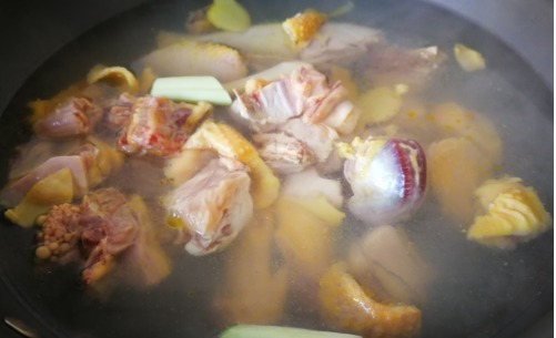 奶奶|80岁奶奶教我煲鸡汤,只需多一步,汤鲜肉嫩,香味扑鼻!