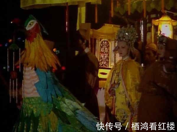 更衣$红楼梦如厕记录:贾宝玉随地小解?贾元春为何回家就“更衣”?