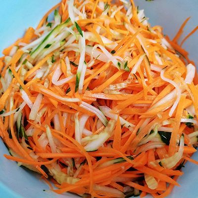 小米辣|柠檬手撕鸡胸肉