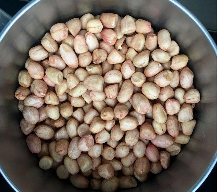 五香花生米不用锅炒，用这个方法做出来的花生米，下酒菜杠杠的