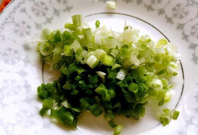 汤鲜|煮紫菜汤时,别直接就加水,早餐店主教我1个方法,汤鲜还无异味