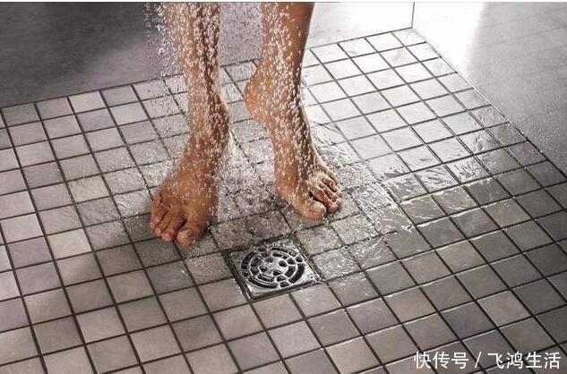 排水|卫生间斜坡排水已经过时了!直接抬高2cm,排水更快还防滑