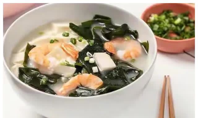 枸杞|春天是“长高期”,多给孩子喝这6碗汤,营养又补钙,为长高助力