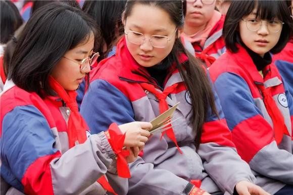 [金山]蒙山中学:同心逐梦正当时 青春无悔谱华章