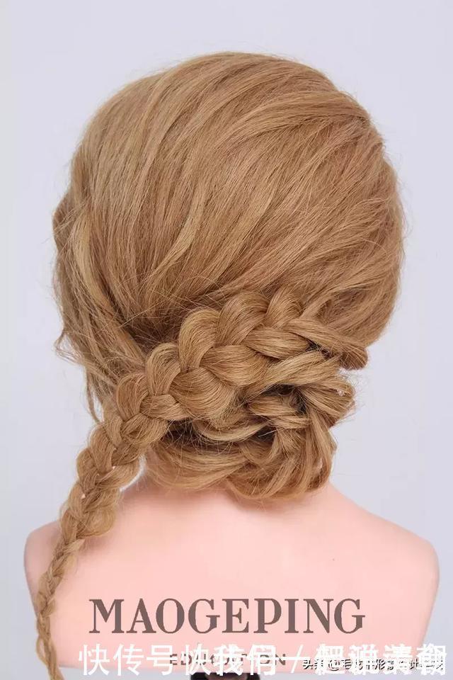 发夹|手把手教你唯美低发髻盘发，让头发如花朵般绽放！