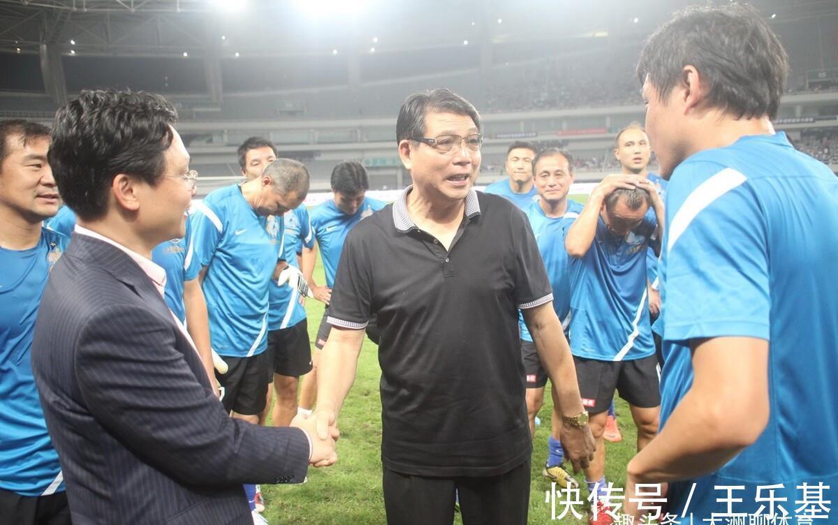 清华大学|徐根宝教练取得给力支持,球迷点赞声一片!中超、国足或能获利