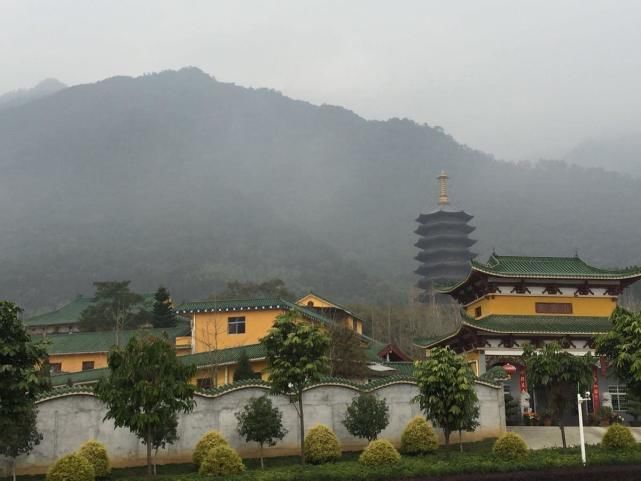 中年|广东人气高的一座寺庙，有殿堂楼阁300余间，是4A景区