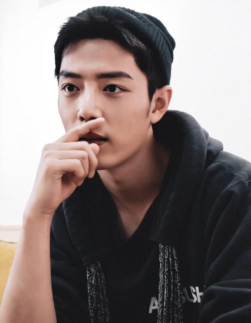 肖战|肖战再次营业:笑得越灿烂,粉丝哭得越惨!