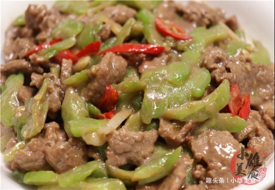 腌牛肉千万别放盐了，大厨教你一个决窍，鲜嫩不柴，水煮生炒通用