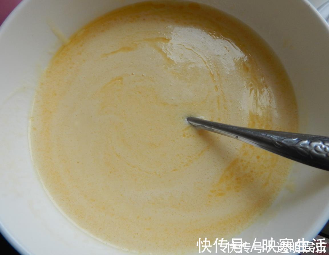 想吃千层蛋糕不用买,教你在家做,不用烤箱,层次丰富,柔软香甜