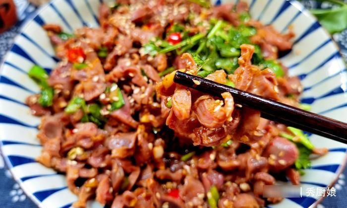 常吃|三伏天，多吃此肉不长胖，比猪肉便宜，比牛羊肉香，常吃对脾胃好