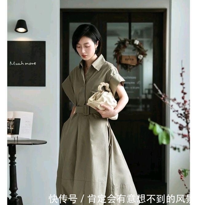 时尚博主|女生的服装穿搭要讲究，极简的穿搭风格更有时尚感，精致又高级