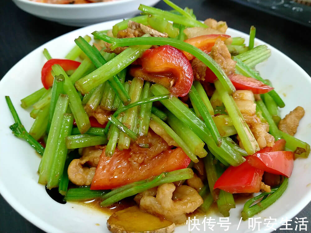 青菜类|不管炒什么菜，只需学会这2招，比馆子里的还好吃，油盐少更健康