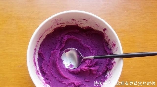 开工后,这早餐我家常做,外脆里软香气足,每咬一口都是大满足