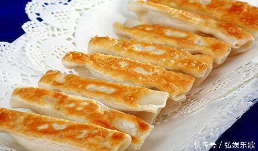 此馅的锅贴,老公说好多年没吃到了,一顿吃了3大盘