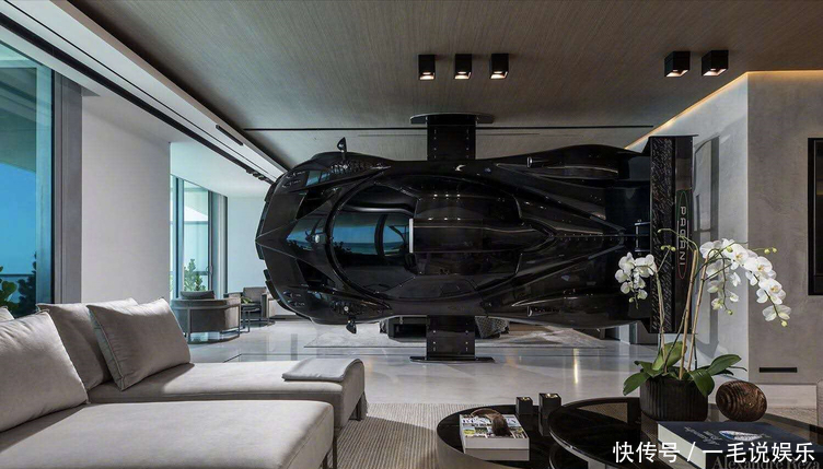 土豪|土豪买辆帕加尼却不开，众人究其为何，土豪：这是买来当“墙”的
